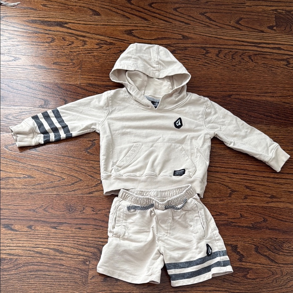Volcom Kids Matching Set in Cream and Black